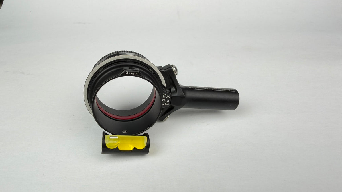 Axcel AX-31 archery scope