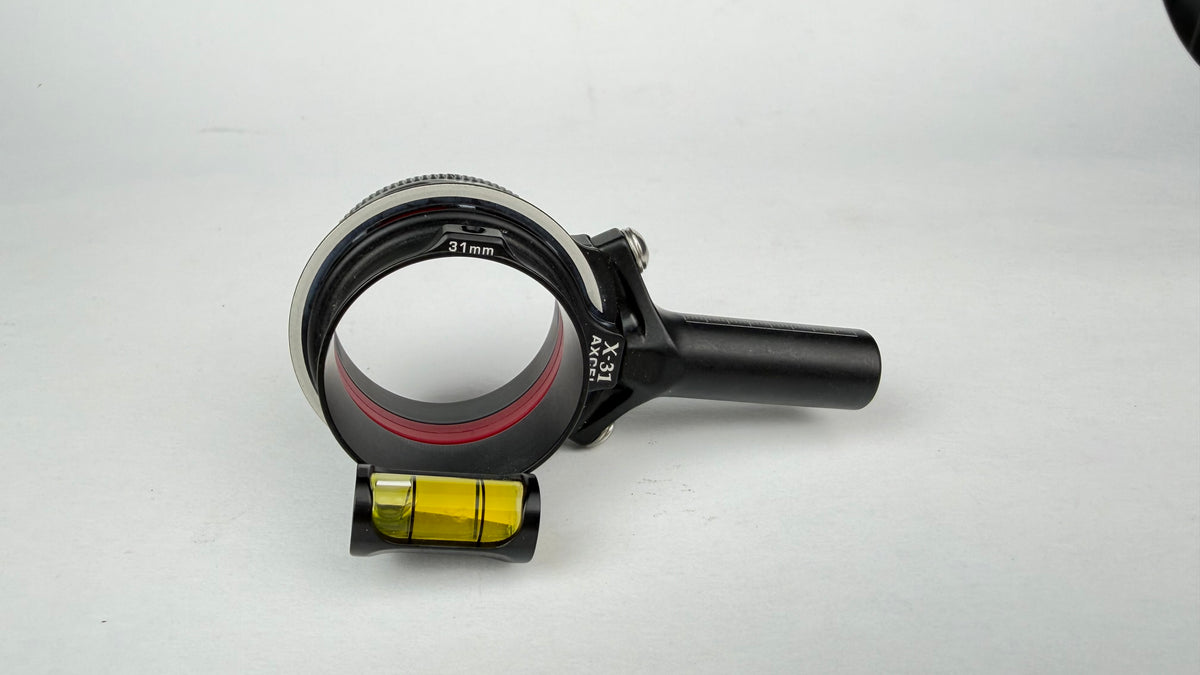 Axcel AX-31 archery scope