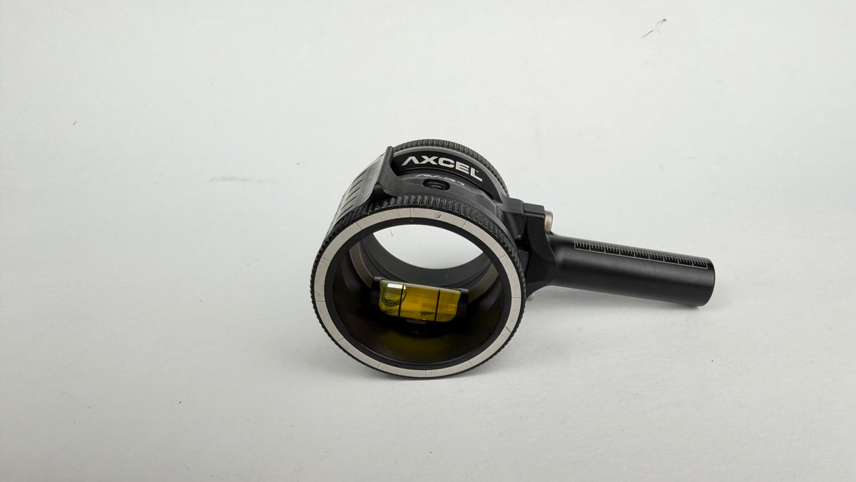Axcel AV-31 archery scope with sun shade front view