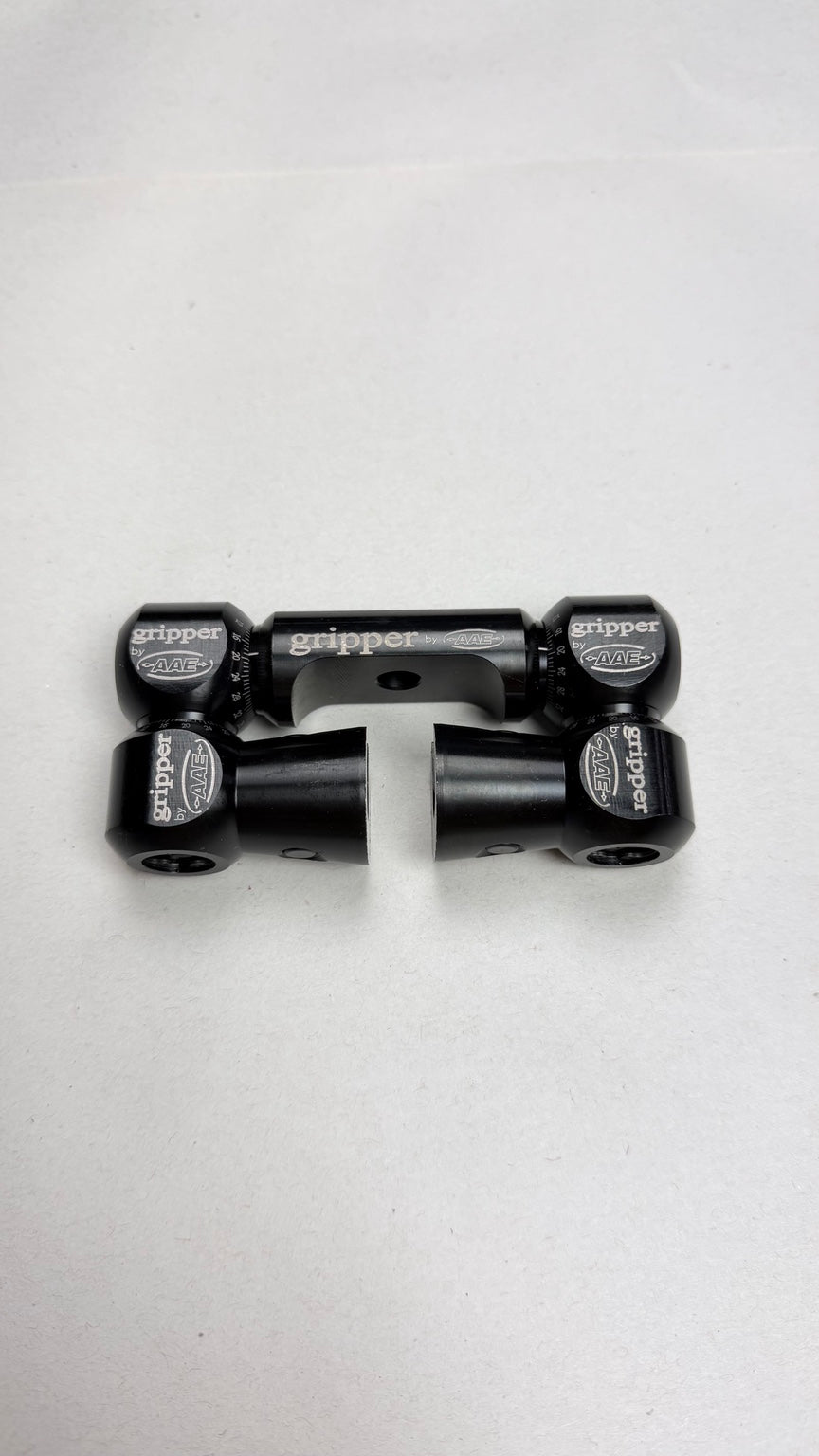 AAE Gripper V-bar mount