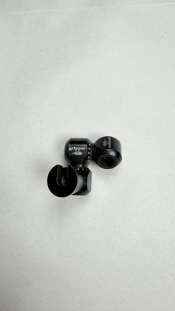 AAE Gripper quick disconnect side rod mount