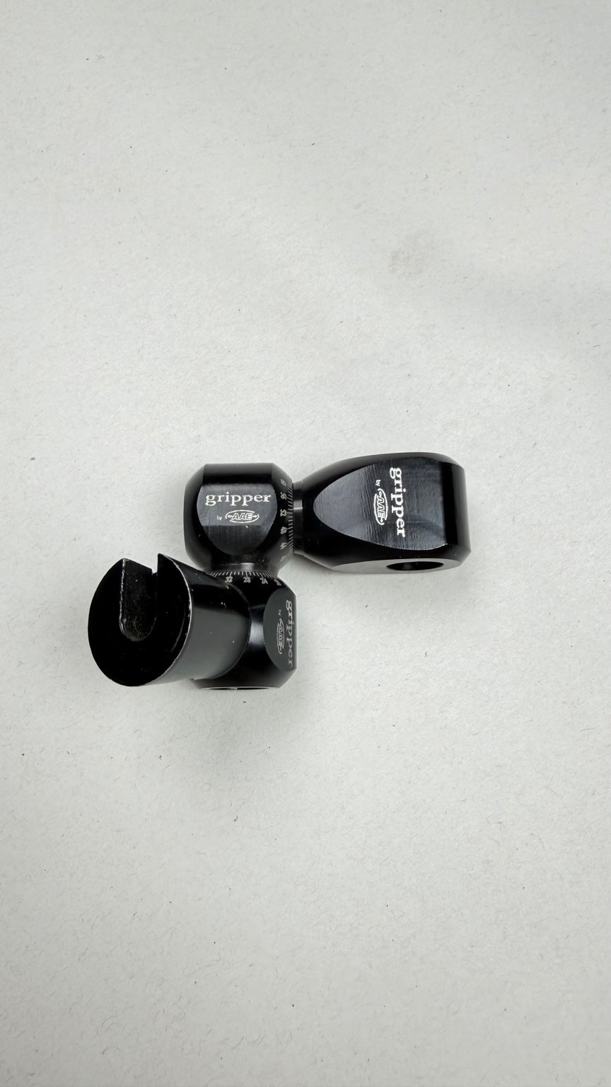 AAE Gripper quick disconnect side rod mount